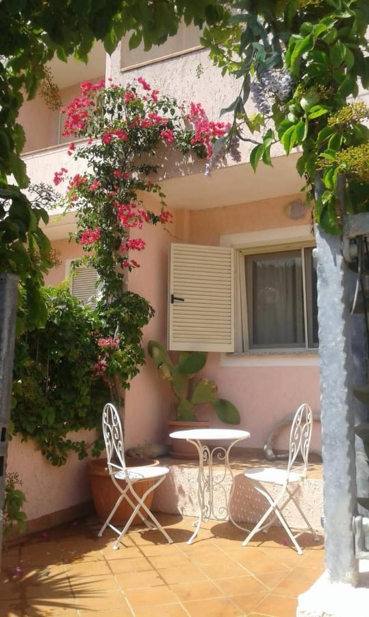 Villetta A Schiera La Maddalena  Exterior foto